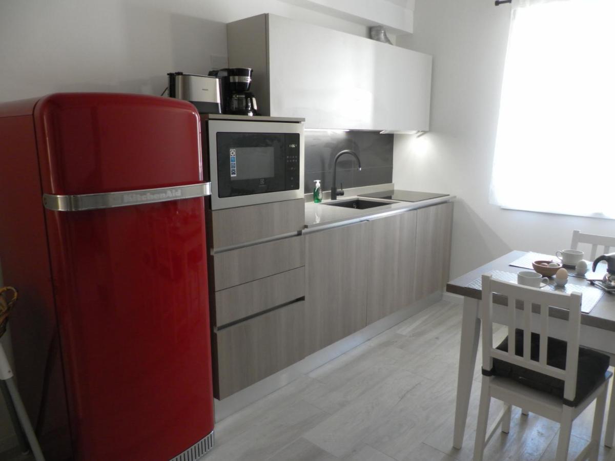 Appartement La Casa Di Virginia à Arco Extérieur photo